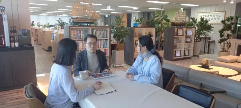 신조 방문사진3.jpg